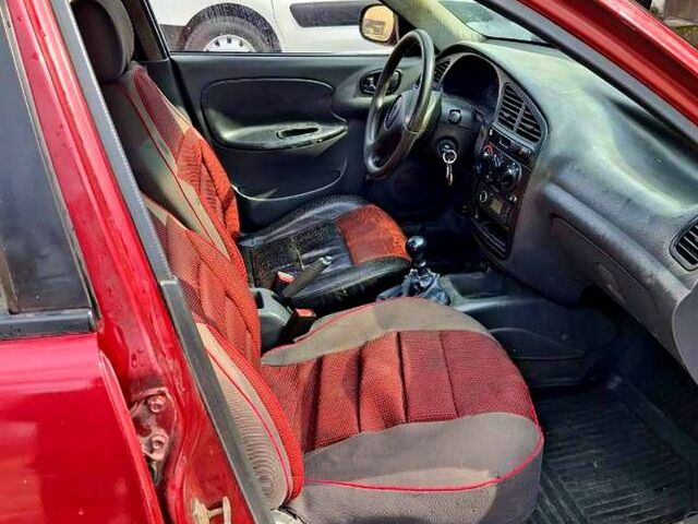 Червоний Деу Сенс, об'ємом двигуна 1.3 л та пробігом 0 тис. км за 1400 $, фото 2 на Automoto.ua