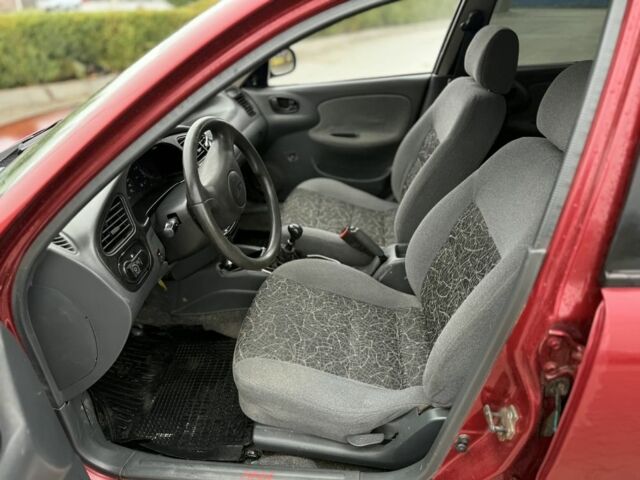 Червоний Деу Сенс, об'ємом двигуна 1.3 л та пробігом 220 тис. км за 1450 $, фото 4 на Automoto.ua