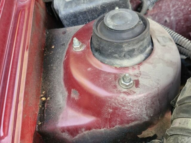 Червоний Деу Сенс, об'ємом двигуна 1.5 л та пробігом 217 тис. км за 2800 $, фото 8 на Automoto.ua