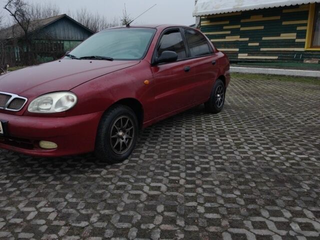 Червоний Деу Сенс, об'ємом двигуна 1.3 л та пробігом 285 тис. км за 1650 $, фото 1 на Automoto.ua