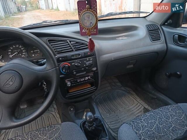 Красный Дэу Сенс, объемом двигателя 1.3 л и пробегом 135 тыс. км за 1600 $, фото 2 на Automoto.ua