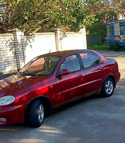 Червоний Деу Сенс, об'ємом двигуна 1.3 л та пробігом 240 тис. км за 1300 $, фото 4 на Automoto.ua