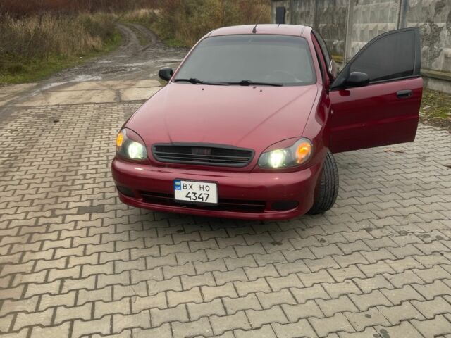 Красный Дэу Сенс, объемом двигателя 1.5 л и пробегом 399 тыс. км за 2499 $, фото 1 на Automoto.ua