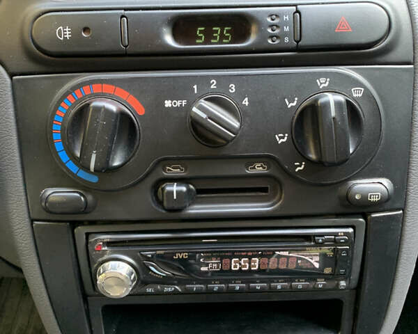 Красный Дэу Сенс, объемом двигателя 1.3 л и пробегом 112 тыс. км за 2700 $, фото 29 на Automoto.ua
