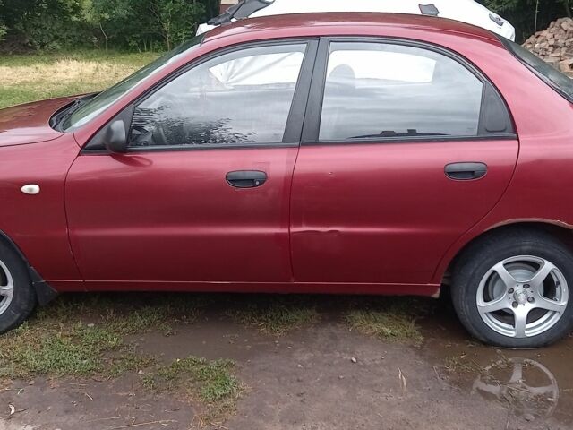 Красный Дэу Сенс, объемом двигателя 0 л и пробегом 2 тыс. км за 1400 $, фото 1 на Automoto.ua