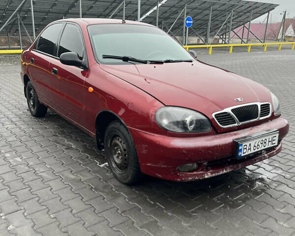 Красный Дэу Сенс, объемом двигателя 1.3 л и пробегом 279 тыс. км за 1100 $, фото 4 на Automoto.ua