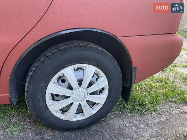 Красный Дэу Сенс, объемом двигателя 1.3 л и пробегом 250 тыс. км за 1900 $, фото 4 на Automoto.ua