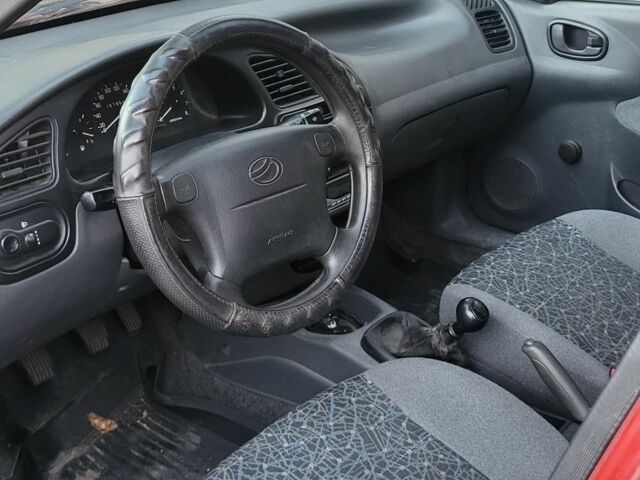 Деу Сенс 2006 у Запоріжжя на Automoto.ua Червоний Деу Сенс, об'ємом двигуна 1.5 л та пробігом 151 тис. км за 1300 $, фото 7 на Automoto.ua