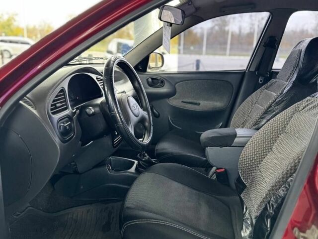 Червоний Деу Сенс, об'ємом двигуна 1.3 л та пробігом 116 тис. км за 2300 $, фото 6 на Automoto.ua