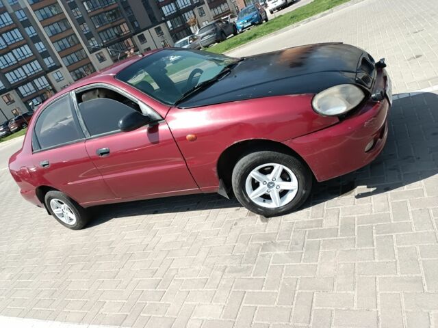 Красный Дэу Сенс, объемом двигателя 1.5 л и пробегом 8 тыс. км за 1200 $, фото 2 на Automoto.ua