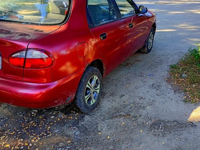 Красный Дэу Сенс, объемом двигателя 1.3 л и пробегом 125 тыс. км за 1500 $, фото 3 на Automoto.ua
