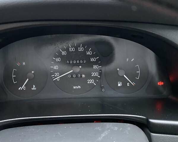 Красный Дэу Сенс, объемом двигателя 1.3 л и пробегом 130 тыс. км за 2300 $, фото 6 на Automoto.ua