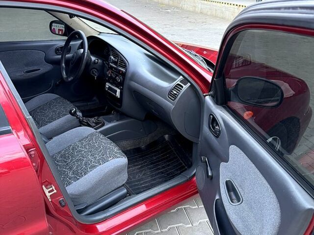 Красный Дэу Сенс, объемом двигателя 1.3 л и пробегом 250 тыс. км за 2450 $, фото 11 на Automoto.ua