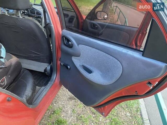 Красный Дэу Сенс, объемом двигателя 1.3 л и пробегом 250 тыс. км за 1900 $, фото 8 на Automoto.ua
