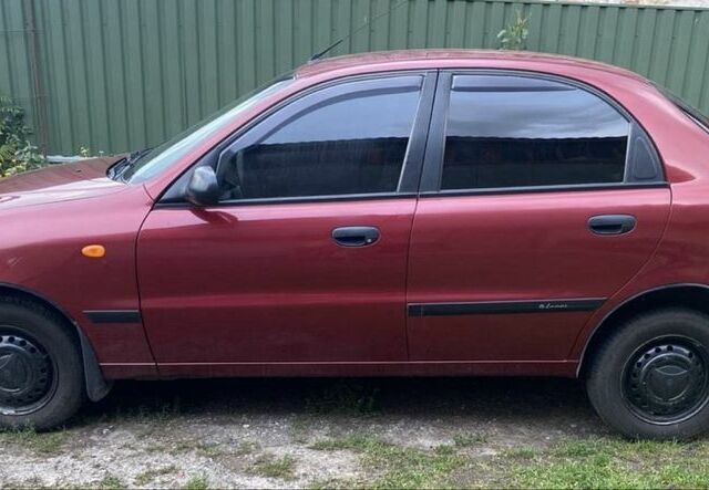 Красный Дэу Сенс, объемом двигателя 1.5 л и пробегом 236 тыс. км за 2600 $, фото 1 на Automoto.ua