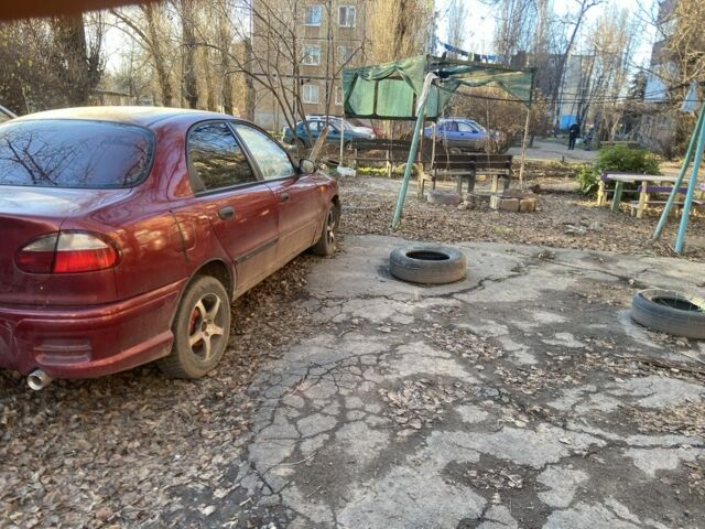 Красный Дэу Сенс, объемом двигателя 1.5 л и пробегом 230 тыс. км за 473 $, фото 3 на Automoto.ua