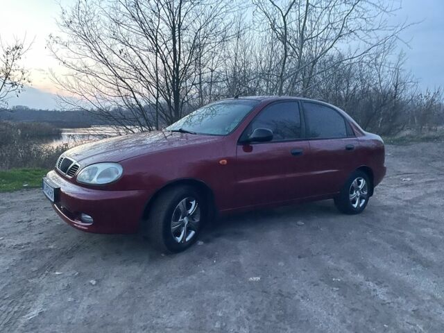 Червоний Деу Сенс, об'ємом двигуна 1.5 л та пробігом 203 тис. км за 3150 $, фото 2 на Automoto.ua