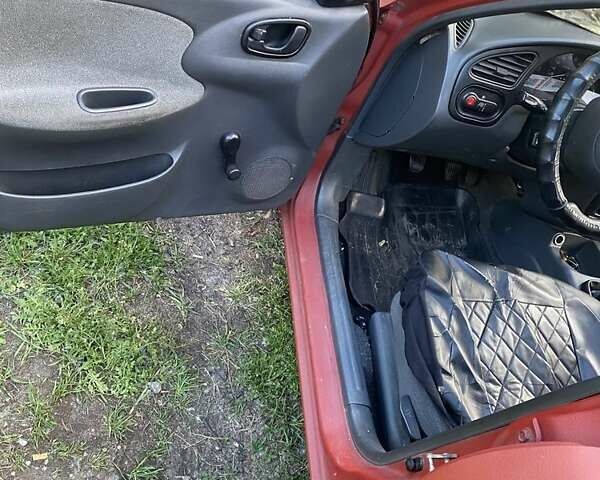 Красный Дэу Сенс, объемом двигателя 1.3 л и пробегом 250 тыс. км за 1900 $, фото 7 на Automoto.ua
