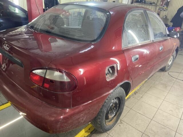 Червоний Деу Сенс, об'ємом двигуна 1.5 л та пробігом 126 тис. км за 905 $, фото 2 на Automoto.ua