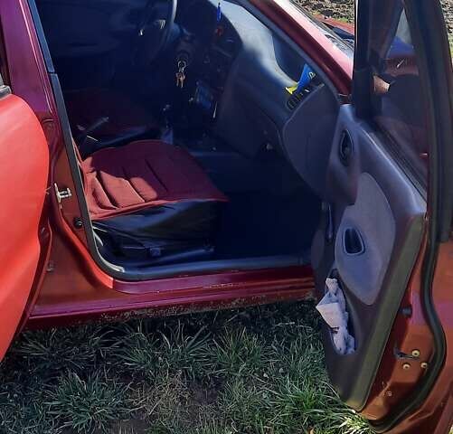 Красный Дэу Сенс, объемом двигателя 1.3 л и пробегом 181 тыс. км за 1500 $, фото 10 на Automoto.ua