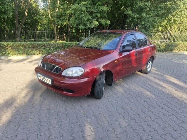 Червоний Деу Сенс, об'ємом двигуна 1.5 л та пробігом 217 тис. км за 2800 $, фото 1 на Automoto.ua