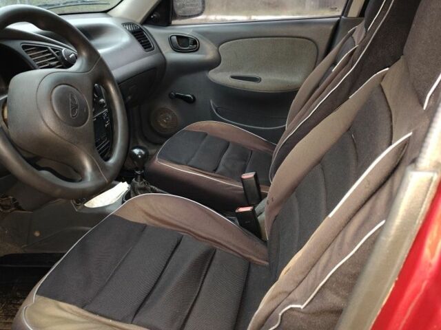 Червоний Деу Сенс, об'ємом двигуна 1.3 л та пробігом 285 тис. км за 1650 $, фото 5 на Automoto.ua