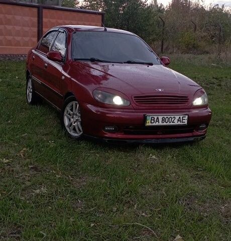 Красный Дэу Сенс, объемом двигателя 1 л и пробегом 320 тыс. км за 1799 $, фото 1 на Automoto.ua