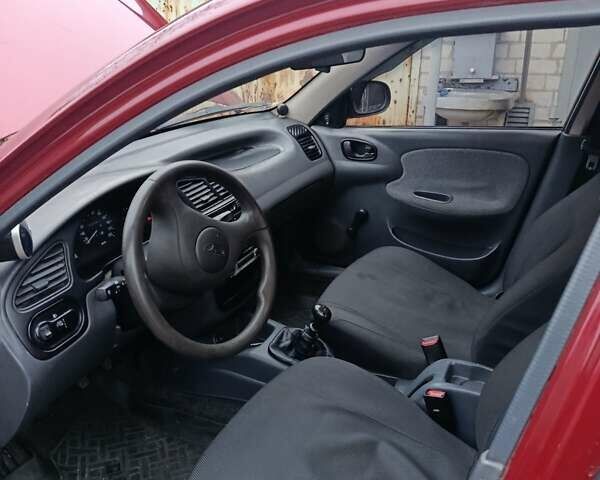 Червоний Деу Сенс, об'ємом двигуна 1.3 л та пробігом 140 тис. км за 2600 $, фото 11 на Automoto.ua