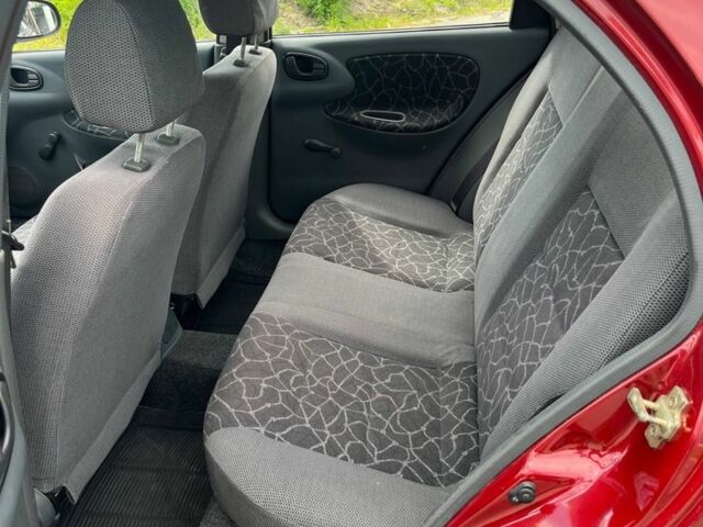 Красный Дэу Сенс, объемом двигателя 1.3 л и пробегом 130 тыс. км за 2600 $, фото 10 на Automoto.ua