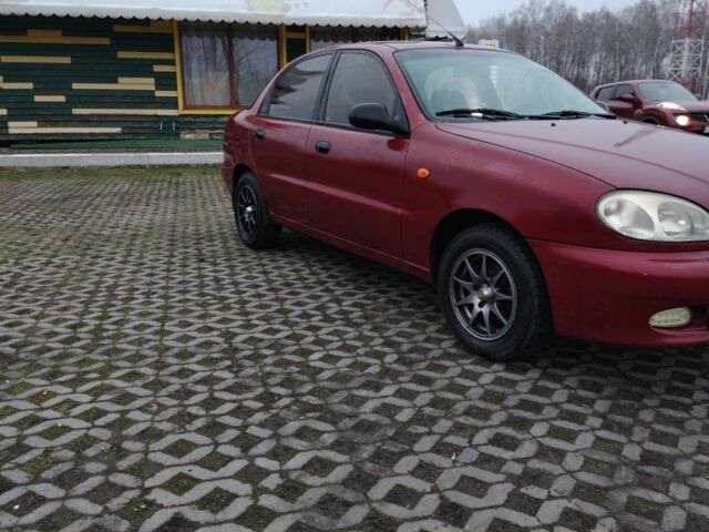 Червоний Деу Сенс, об'ємом двигуна 1.3 л та пробігом 285 тис. км за 1650 $, фото 2 на Automoto.ua