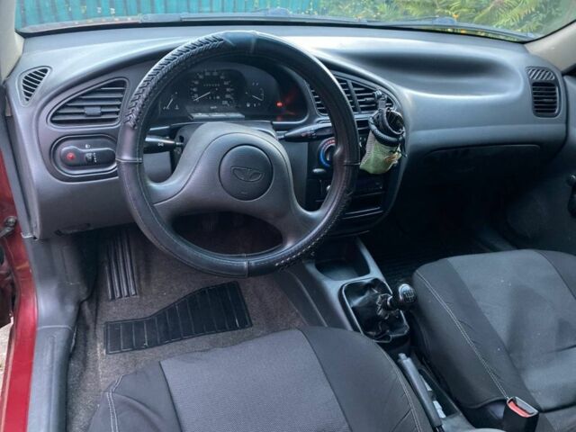 Красный Дэу Сенс, объемом двигателя 1.5 л и пробегом 236 тыс. км за 2600 $, фото 3 на Automoto.ua