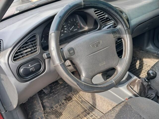 Червоний Деу Сенс, об'ємом двигуна 1.6 л та пробігом 159 тис. км за 2700 $, фото 12 на Automoto.ua