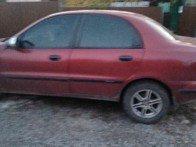 Красный Дэу Сенс, объемом двигателя 1.5 л и пробегом 200 тыс. км за 2069 $, фото 3 на Automoto.ua