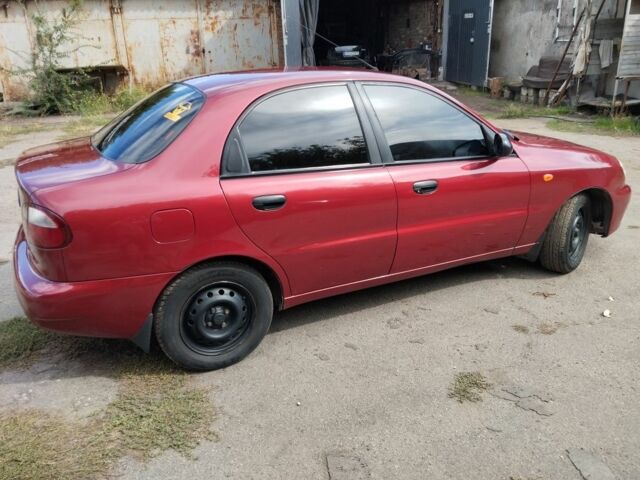 Дэу Сенс 2006 в Кривом Роге на Automoto.ua Красный Дэу Сенс, объемом двигателя 1.5 л и пробегом 200 тыс. км за 2750 $, фото 3 на Automoto.ua