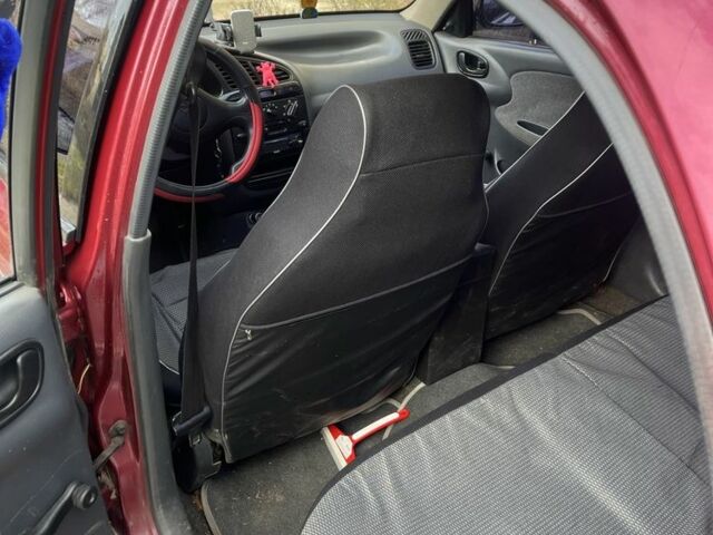 Красный Дэу Сенс, объемом двигателя 1.5 л и пробегом 333 тыс. км за 1893 $, фото 5 на Automoto.ua