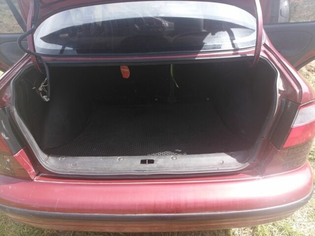 Красный Дэу Сенс, объемом двигателя 1.3 л и пробегом 280 тыс. км за 1500 $, фото 2 на Automoto.ua