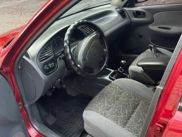 Червоний Деу Сенс, об'ємом двигуна 1.5 л та пробігом 200 тис. км за 2750 $, фото 6 на Automoto.ua