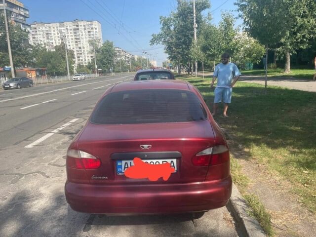 Красный Дэу Сенс, объемом двигателя 1.5 л и пробегом 275 тыс. км за 2500 $, фото 1 на Automoto.ua