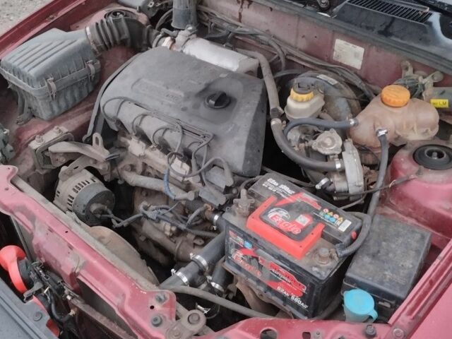 Деу Сенс 2007 у Краснокутске на Automoto.ua Червоний Деу Сенс, об'ємом двигуна 1.3 л та пробігом 211 тис. км за 1550 $, фото 8 на Automoto.ua
