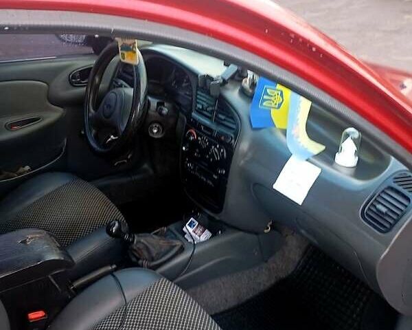 Червоний Деу Сенс, об'ємом двигуна 1.3 л та пробігом 210 тис. км за 2500 $, фото 4 на Automoto.ua