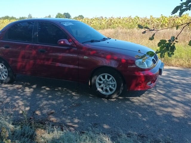 Красный Дэу Сенс, объемом двигателя 1.5 л и пробегом 150 тыс. км за 2600 $, фото 2 на Automoto.ua