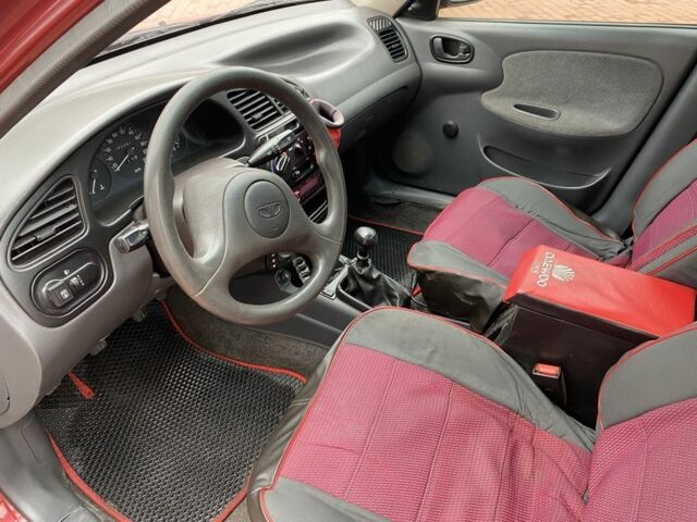 Червоний Деу Сенс, об'ємом двигуна 1.5 л та пробігом 260 тис. км за 1650 $, фото 6 на Automoto.ua