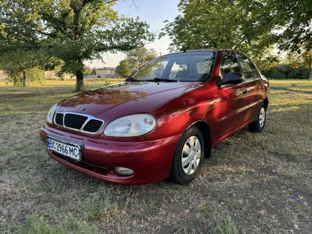 Красный Дэу Сенс, объемом двигателя 1.5 л и пробегом 190 тыс. км за 1700 $, фото 1 на Automoto.ua