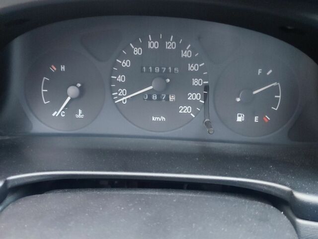 Красный Дэу Сенс, объемом двигателя 1.5 л и пробегом 120 тыс. км за 3000 $, фото 2 на Automoto.ua