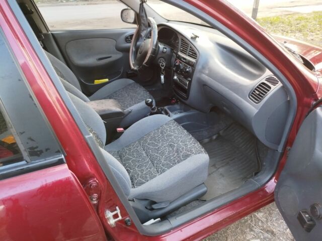 Червоний Деу Сенс, об'ємом двигуна 0 л та пробігом 104 тис. км за 2350 $, фото 4 на Automoto.ua