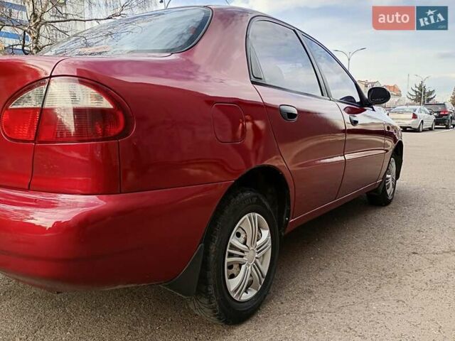 Червоний Деу Сенс, об'ємом двигуна 1.3 л та пробігом 240 тис. км за 2500 $, фото 1 на Automoto.ua