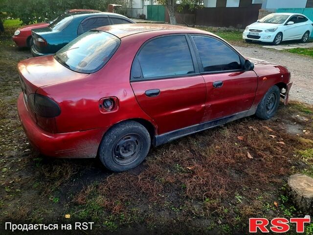 Красный Дэу Сенс, объемом двигателя 1.3 л и пробегом 316 тыс. км за 600 $, фото 4 на Automoto.ua