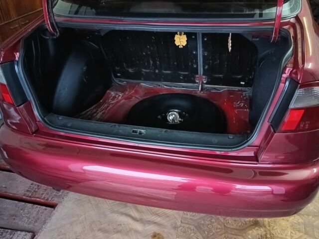 Красный Дэу Сенс, объемом двигателя 1.5 л и пробегом 270 тыс. км за 1950 $, фото 17 на Automoto.ua