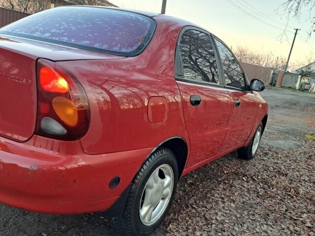 Красный Дэу Сенс, объемом двигателя 1.5 л и пробегом 257 тыс. км за 2800 $, фото 4 на Automoto.ua