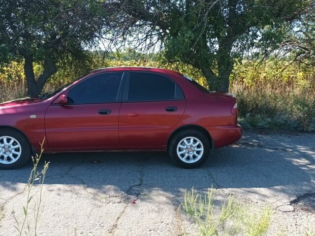 Красный Дэу Сенс, объемом двигателя 1.5 л и пробегом 150 тыс. км за 2600 $, фото 6 на Automoto.ua